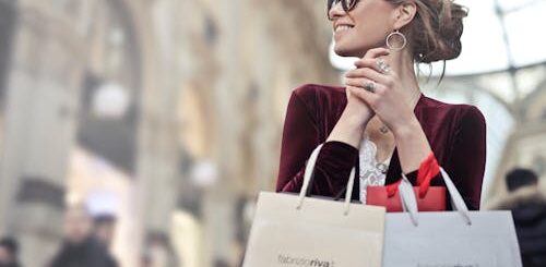 Shop the latest fashion trends on Myntra